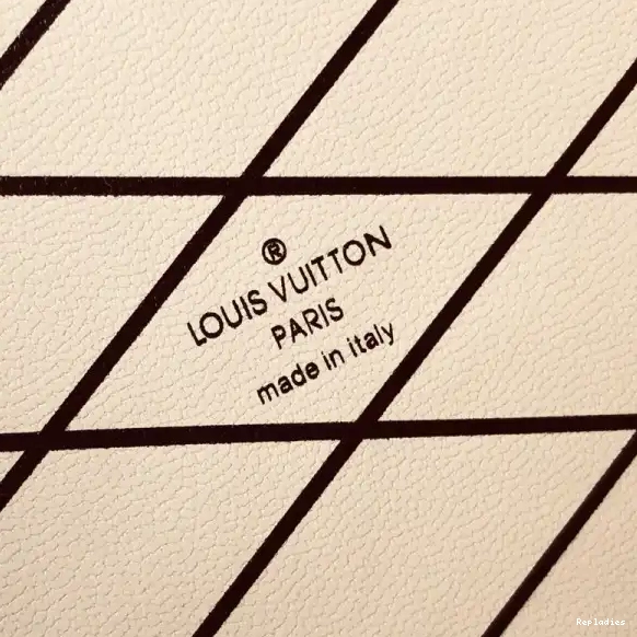 Cheap With BOITE CHAPEAU Louis Leather PETITE Vuitton Alligator 0507